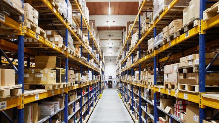 Efektivní osvětlení skladišť s Philips Lighting