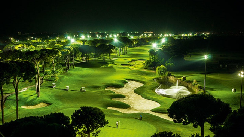 Osvětlené golfové hřiště