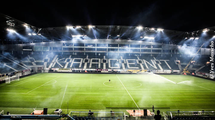  Osvětlení od Philips Lighting je zárukou, že v belgické Ghelamco areně dokonale vidí hráči i diváci.