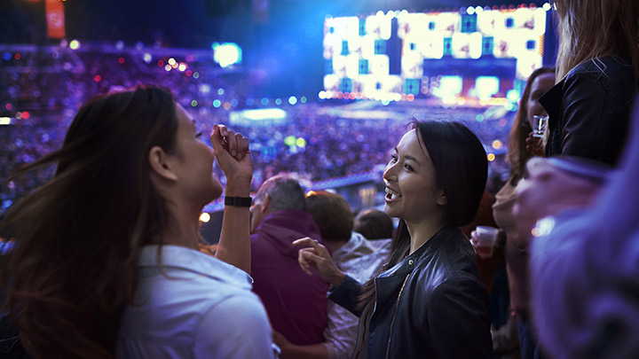 ArenaVision: okamžité světelné show pro stadiony díky předvoleným scénám osvětlení