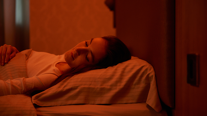 Hotelové osvětlení: systém RoomFlex od společnosti Philips Lighting poskytuje hostům svěží probuzení