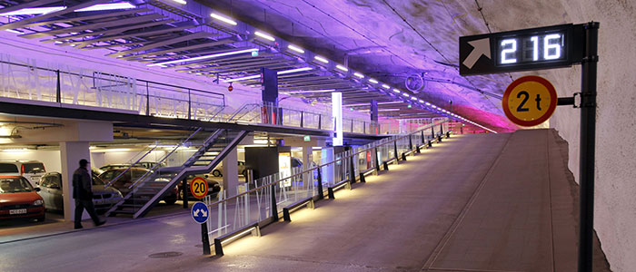 Parkovací garáž osvětlená společností Philips Lighting