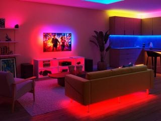 Příklad místnosti s produkty Philips Smart Lighting použitými k vytvoření vhodné atmosféry